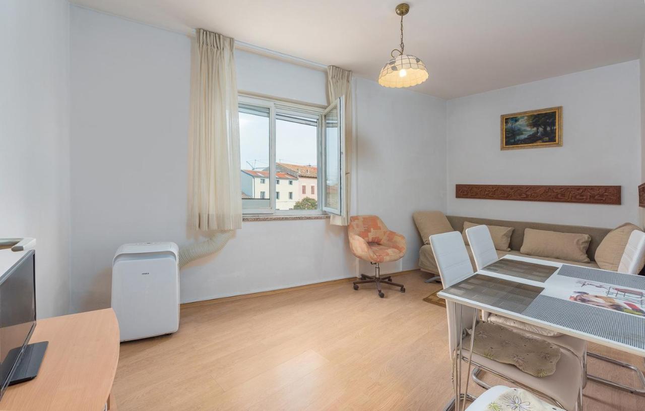 Apartments Simonetti بوريتش المظهر الخارجي الصورة