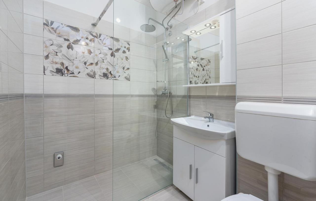 Apartments Simonetti بوريتش المظهر الخارجي الصورة